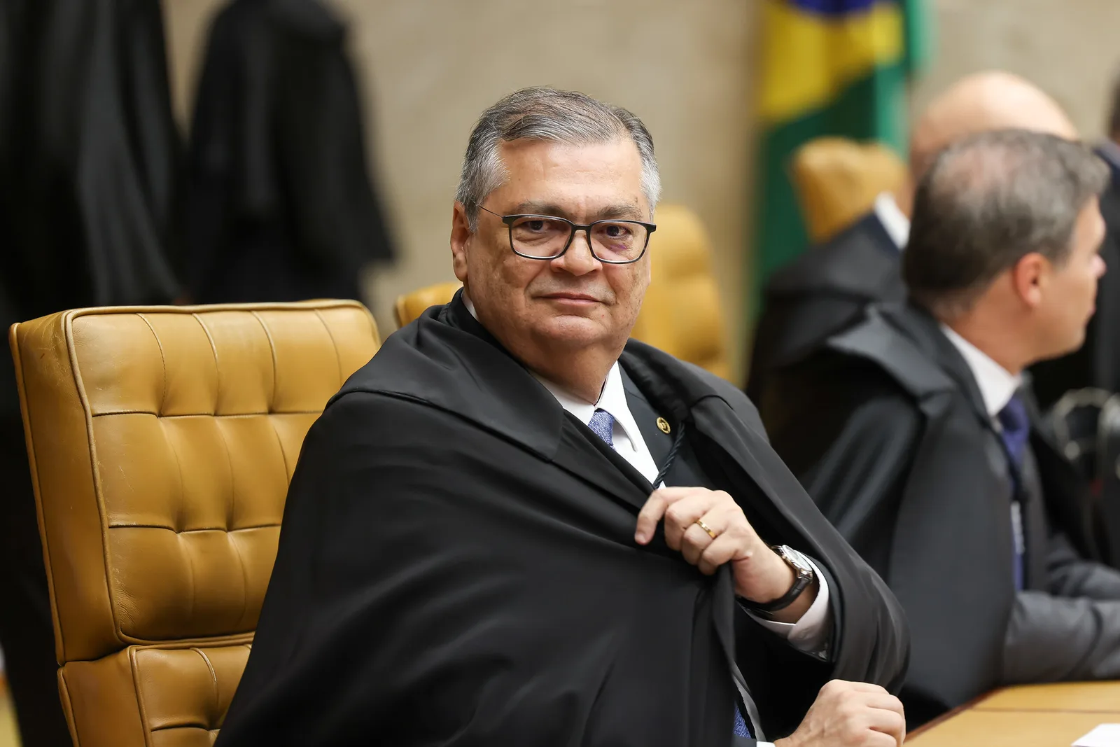Dino defende análise pelo plenário, mas decide sozinho sobre comando da PF