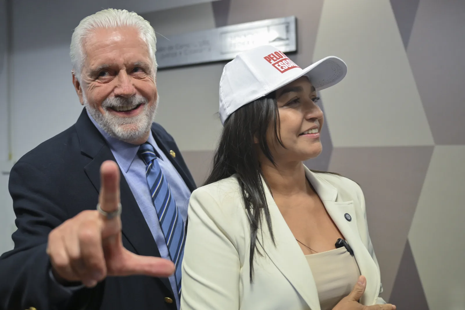 PT reúne ex-ministros e senadores em lista para disputar o Senado