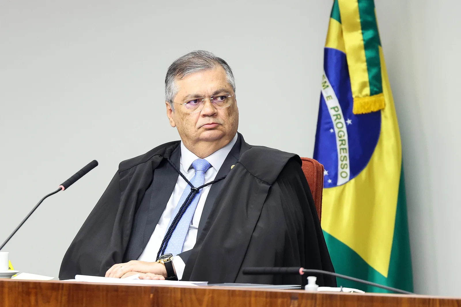 Flávio Dino acusa preconceito regional em críticas a referências filosóficas
