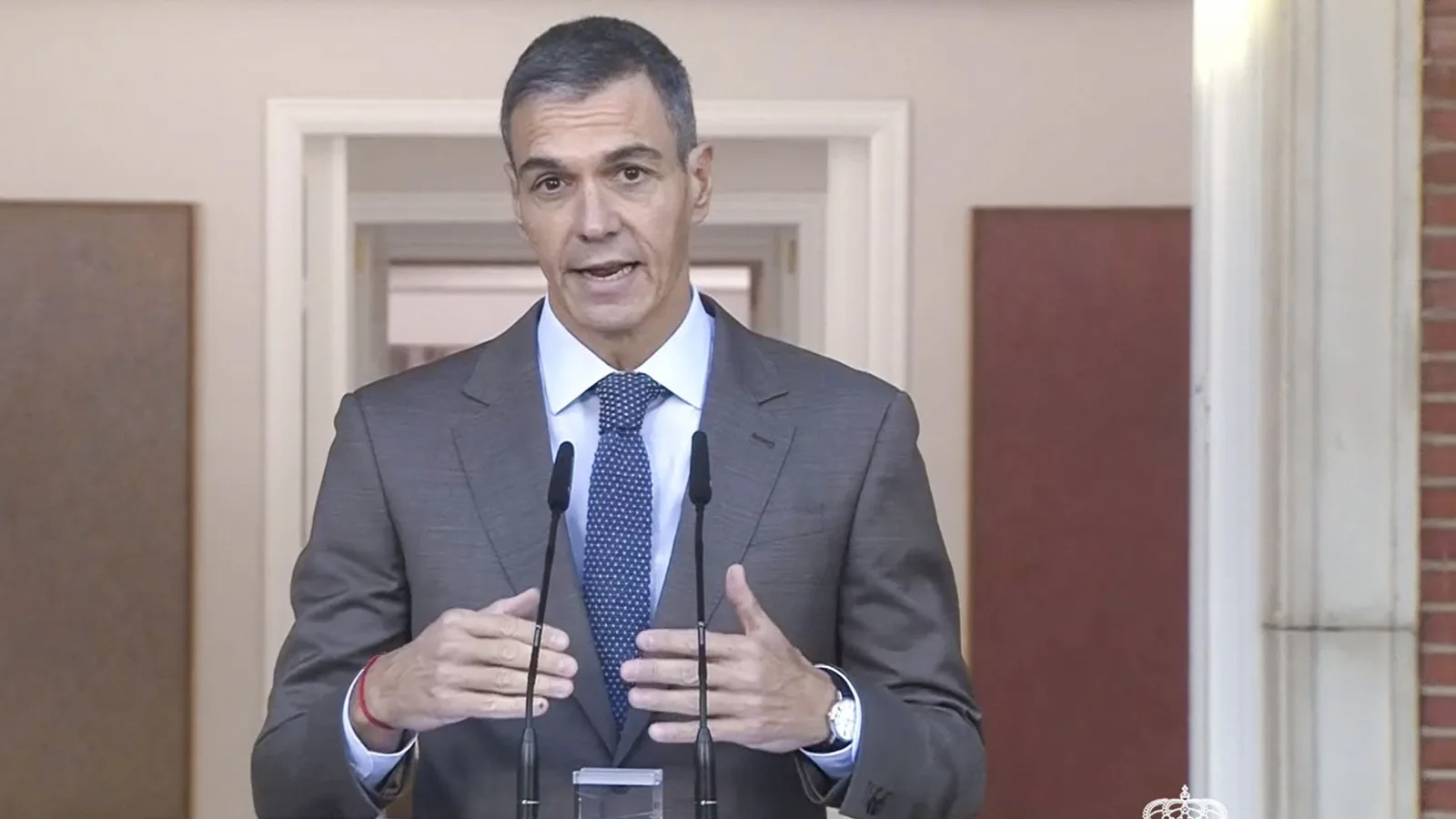 Pedro Sánchez dissolve Parlamento e marca eleições espanholas para novembro