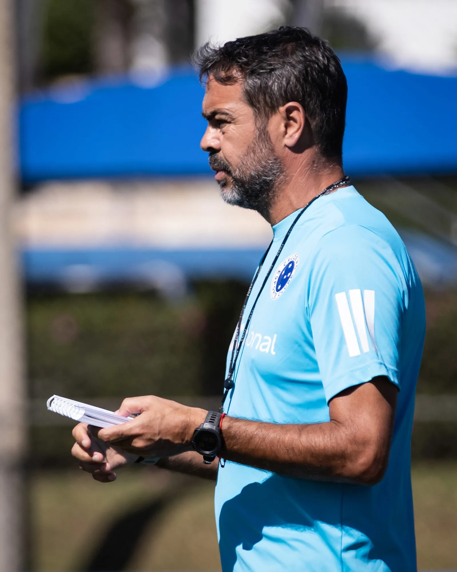 Cruzeiro enfrenta Athletico-PR em busca de reação no Brasileiro