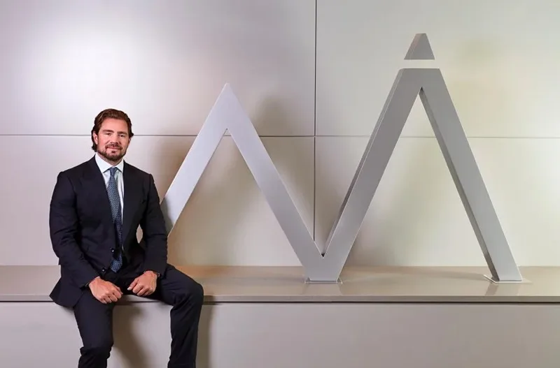 Mensagens detalham quatro visitas de Daniel Vorcaro ao Planalto