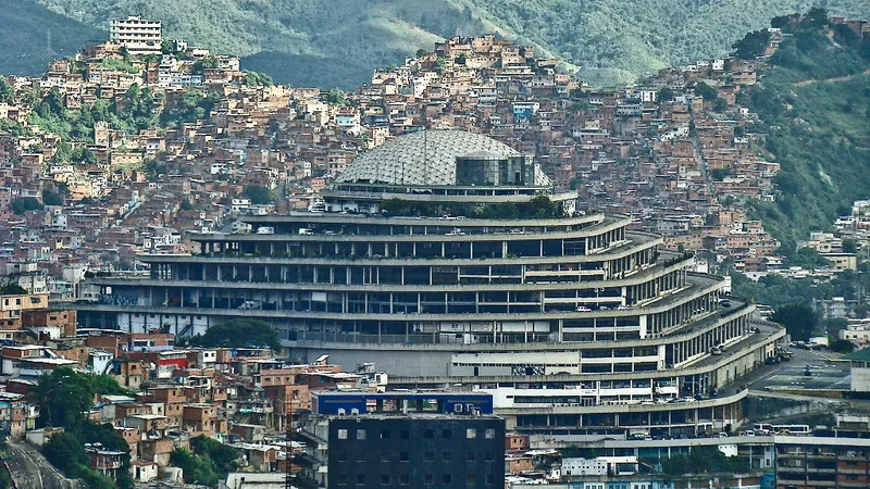 Bispo anglicano relata torturas durante prisão de mais de cinco anos na Venezuela