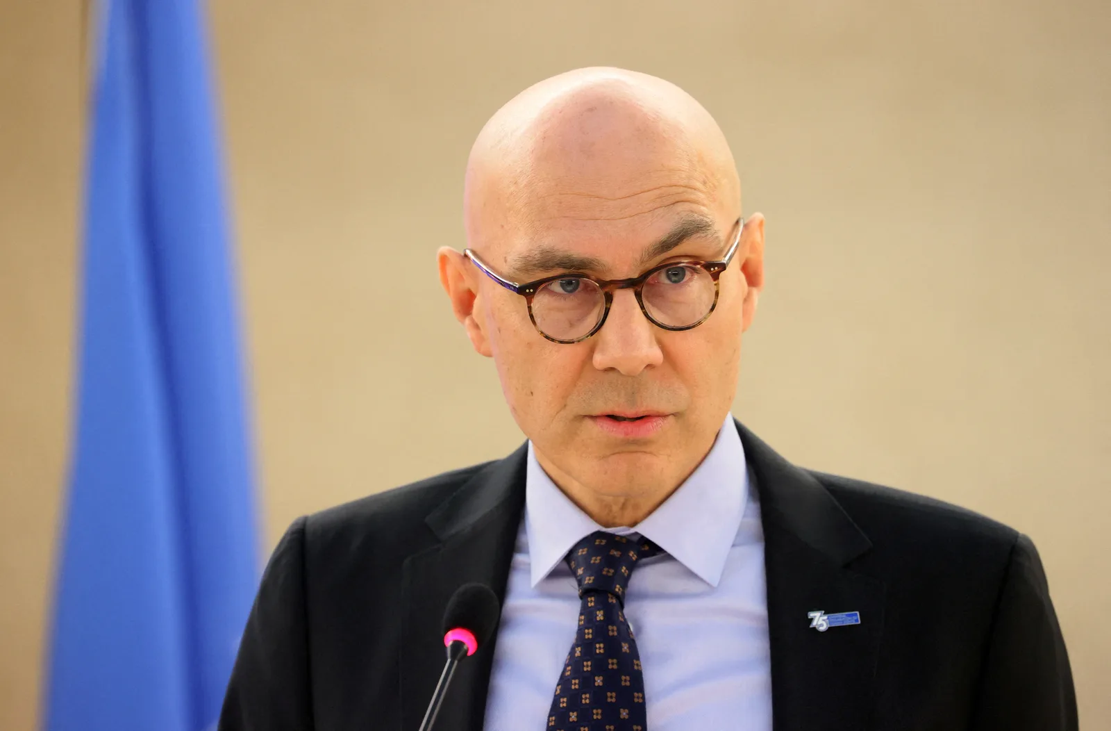 ONU cobra regras para IA e alerta sobre riscos aos direitos humanos