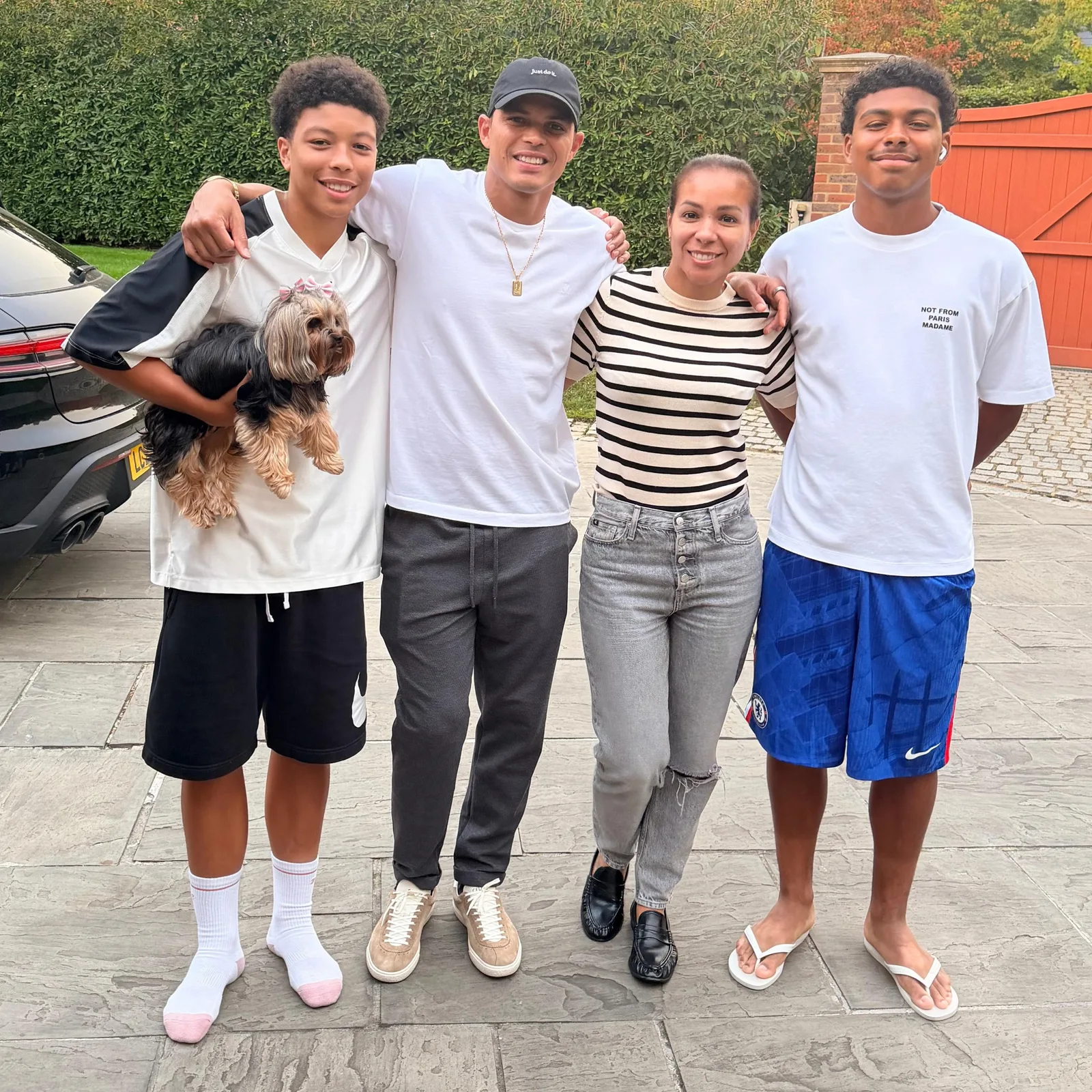 Thiago Silva retoma treinos no Fluminense após encontro com a família
