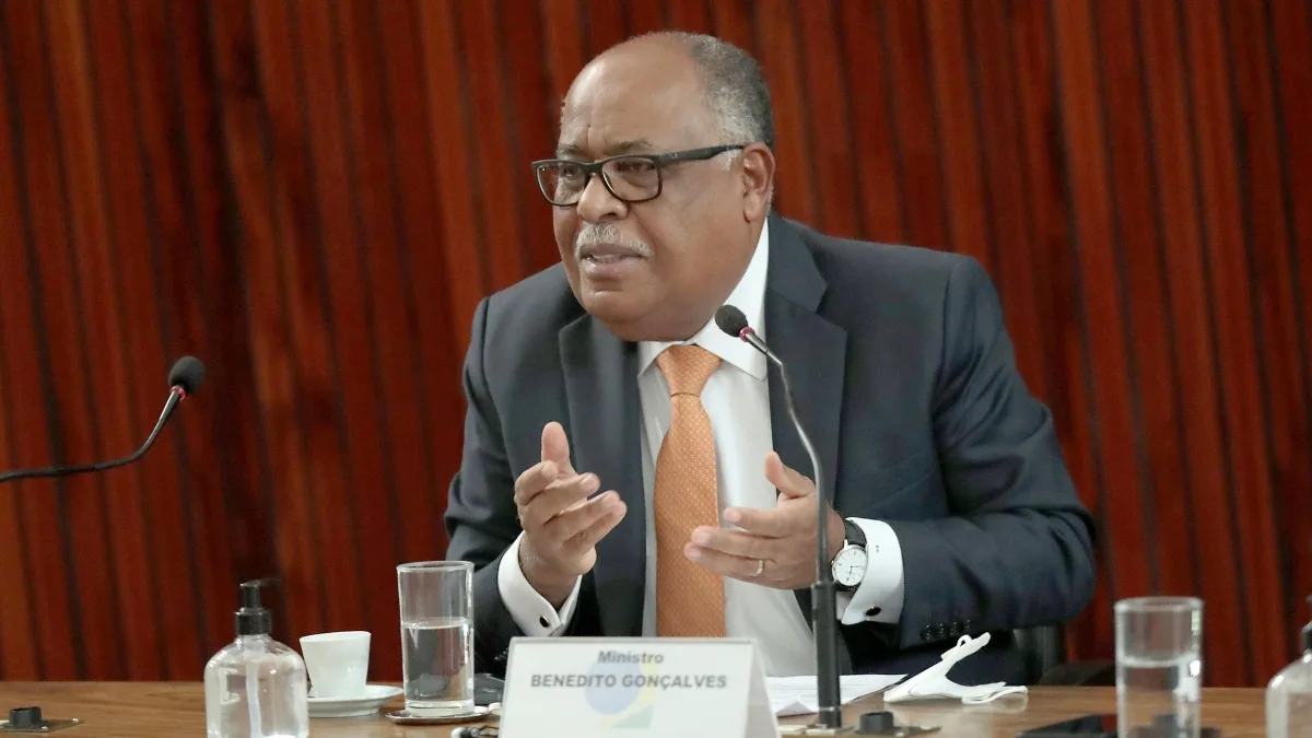 Mensagens indicam contato entre ministro do STJ e Daniel Vorcaro