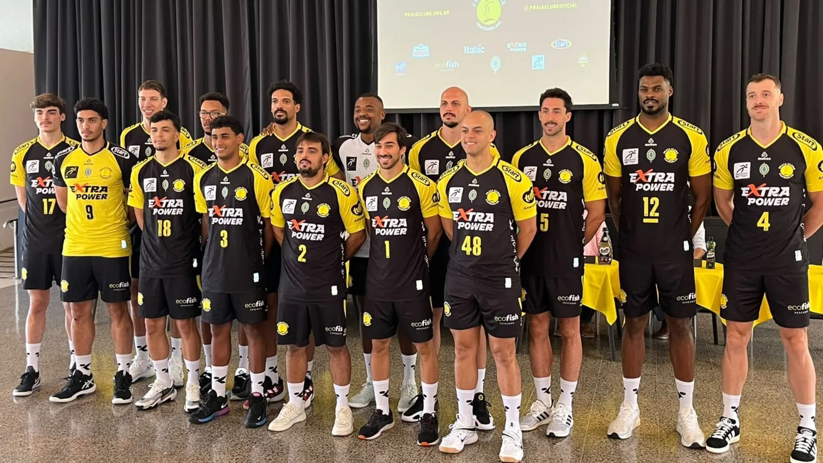 Praia Clube confirma grupo masculino e quatro reforços para 2026/27