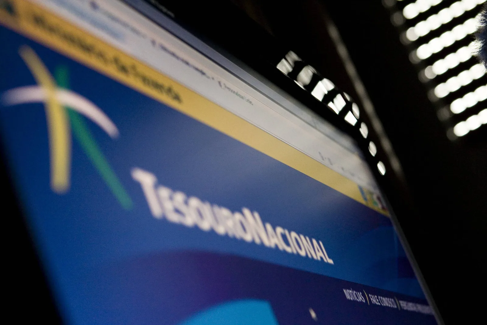 Mercados emergentes ganham espaço com a pressão sobre títulos globais